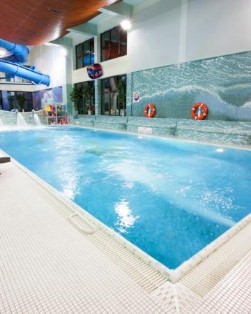 Baseny odkryte i kryte